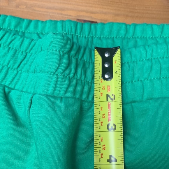 Sweaty Betty NWT After Class High Waisted Shorts, Green, Pockets - Picture 7 of 12